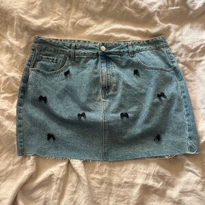 Forever 21 denim mini skirt with Dainty black bows skirt